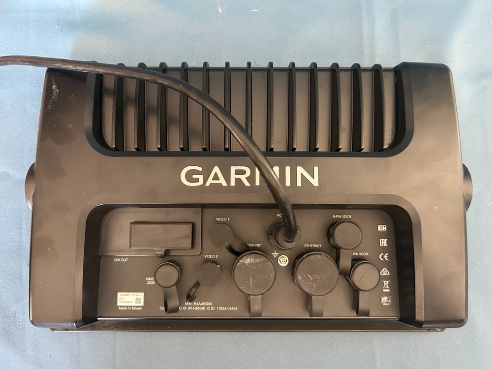 Garmin GPSMAP 7612XSV 12" plotter