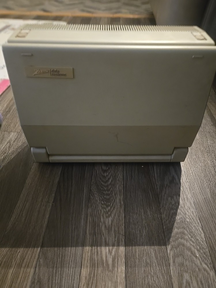 ZENITH PORTABLE PERSONAL COMPUTER MODEL See Photos. Untested
