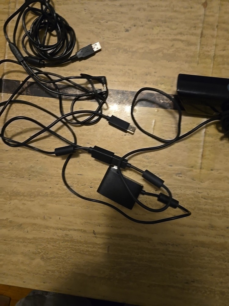 Microsoft LPF-00004 Motion Sensing Gaming Controller For Xbox 360