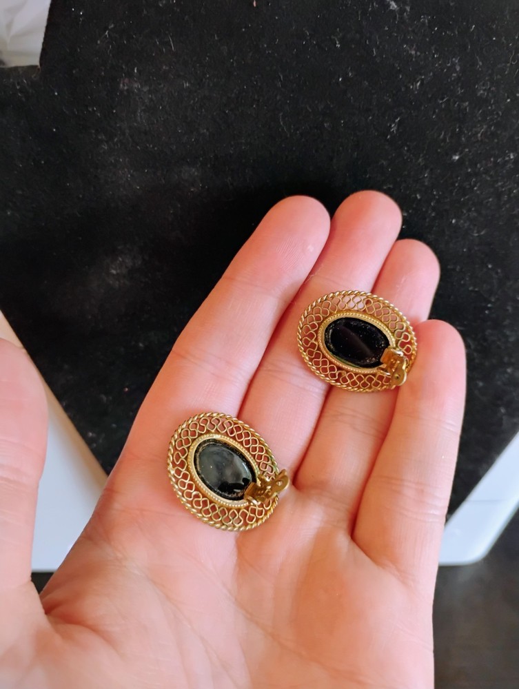 Vintage Whitting & Davis Co clip on earrings