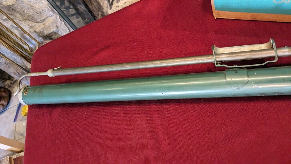 Argus Slide Projector Model 560A W/Screen