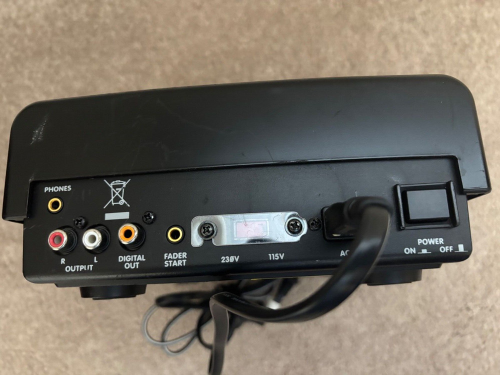 Stanton S-252 CD Player Professional DJ W/ Pitch Control Table Top
