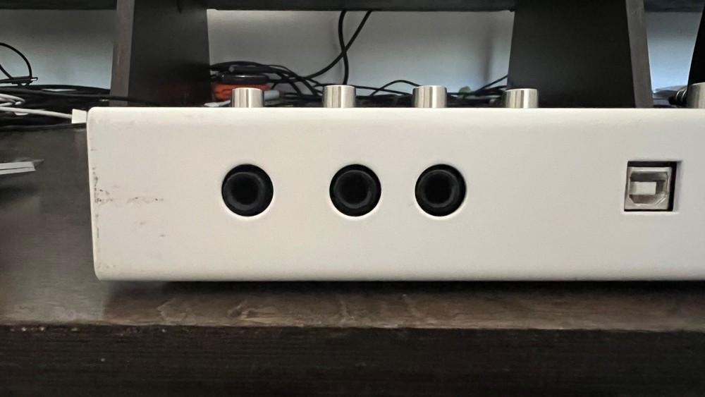 Waldorf Blofeld Desktop Synthesizer - White [USED-GOOD]