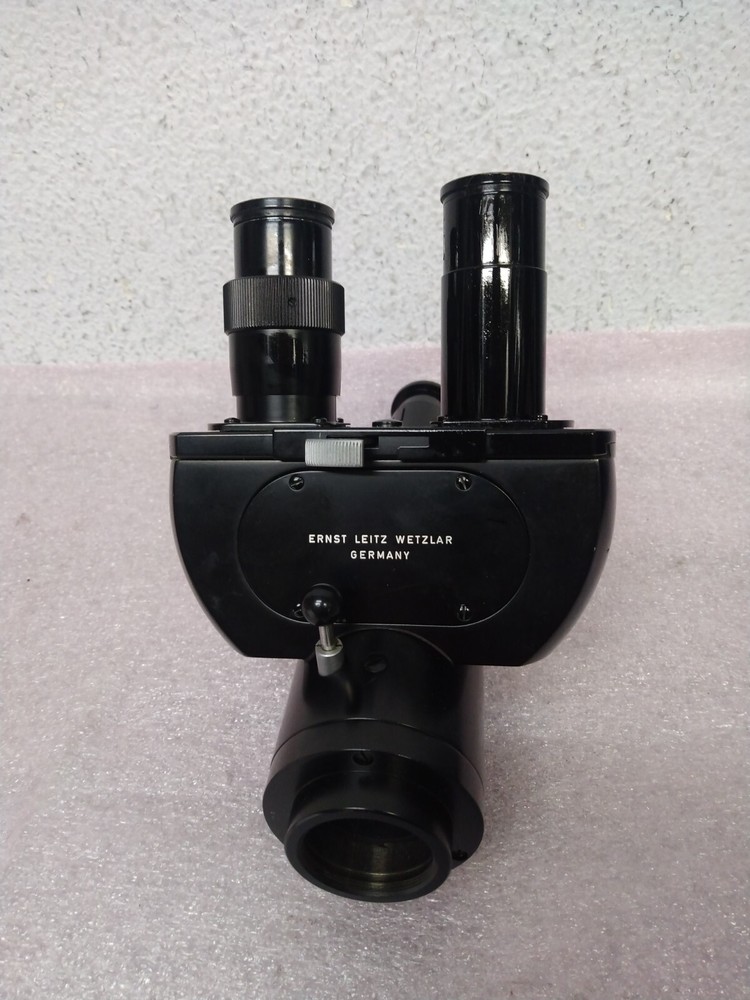 Vintage Ernst Leitz Wetzlat  Microscope UCD NEM 959 ( GERMANY )