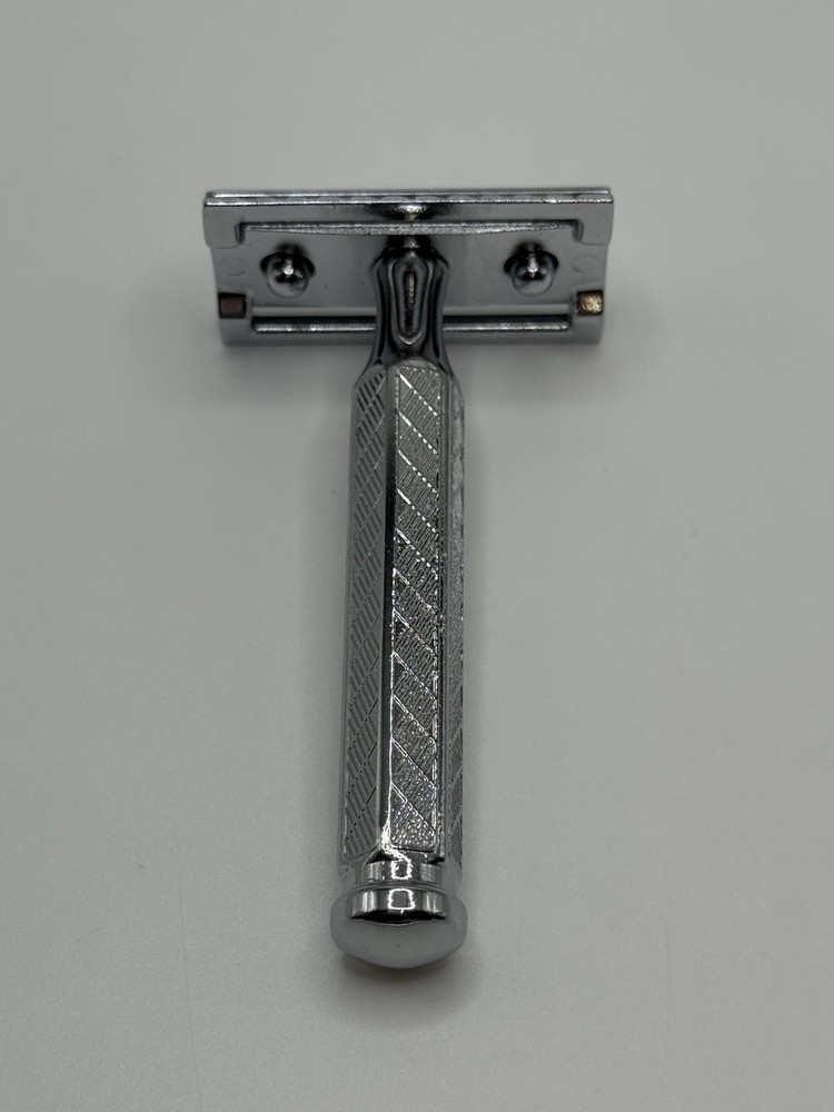 Merkur Solingen DE Razor # 42 In Box