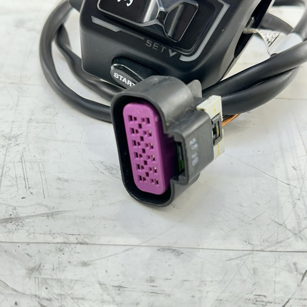 2016 CAN-AM SPYDER RT RIGHT SWITCH START STOP HANDLE CRUISE CONTROL STOCK