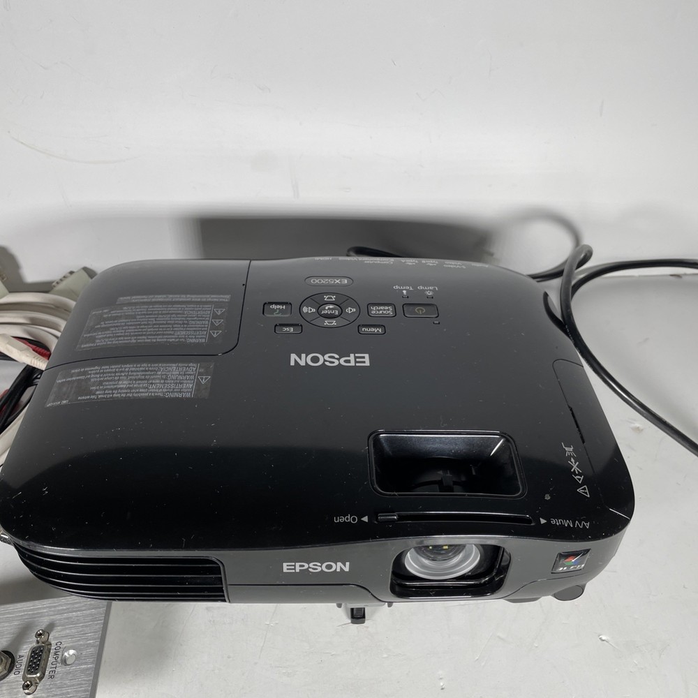 Epson EX5200 XGA LCD Projector