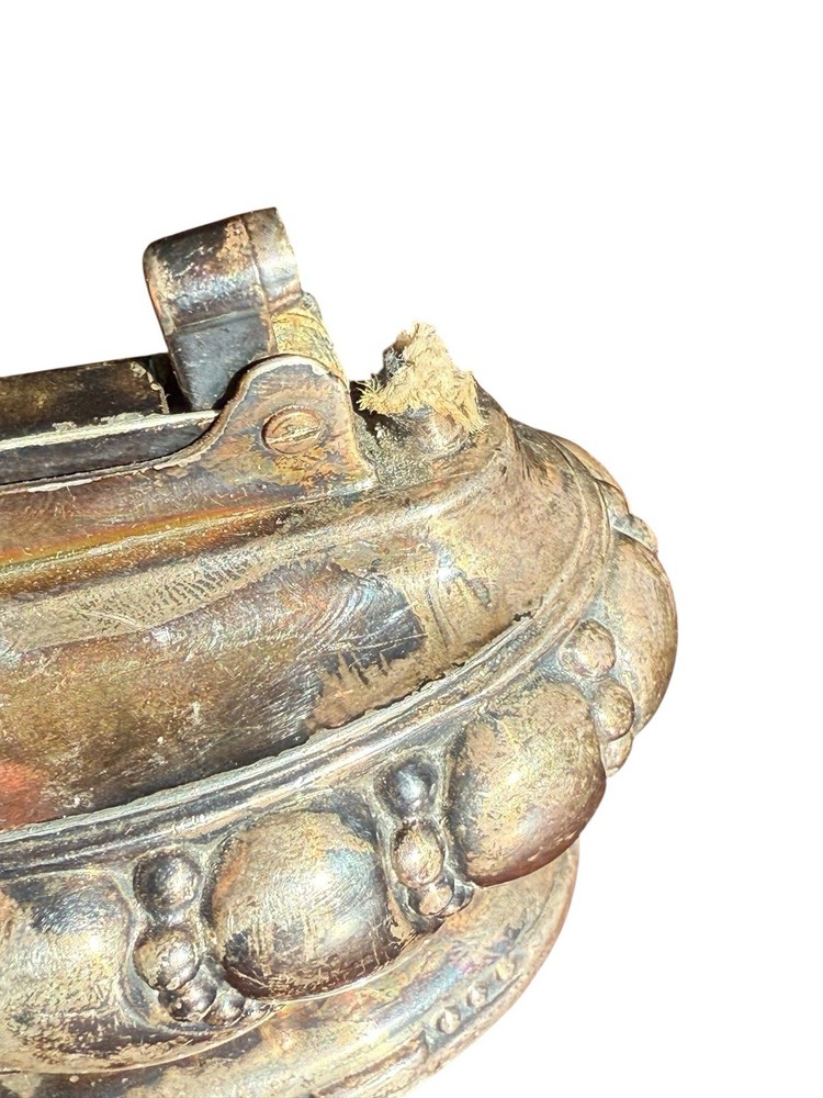 Vintage Ronson “Crown” Table Lighter Silver Plate