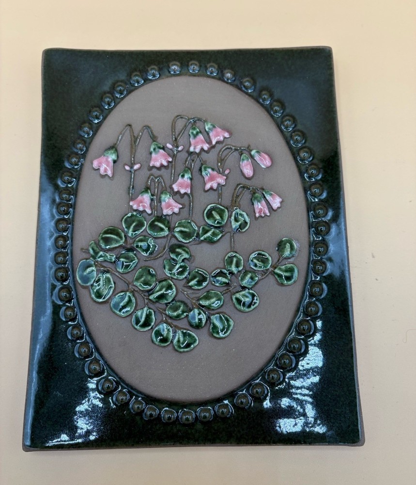 JIE Ceramic Flower Plaque Sweden