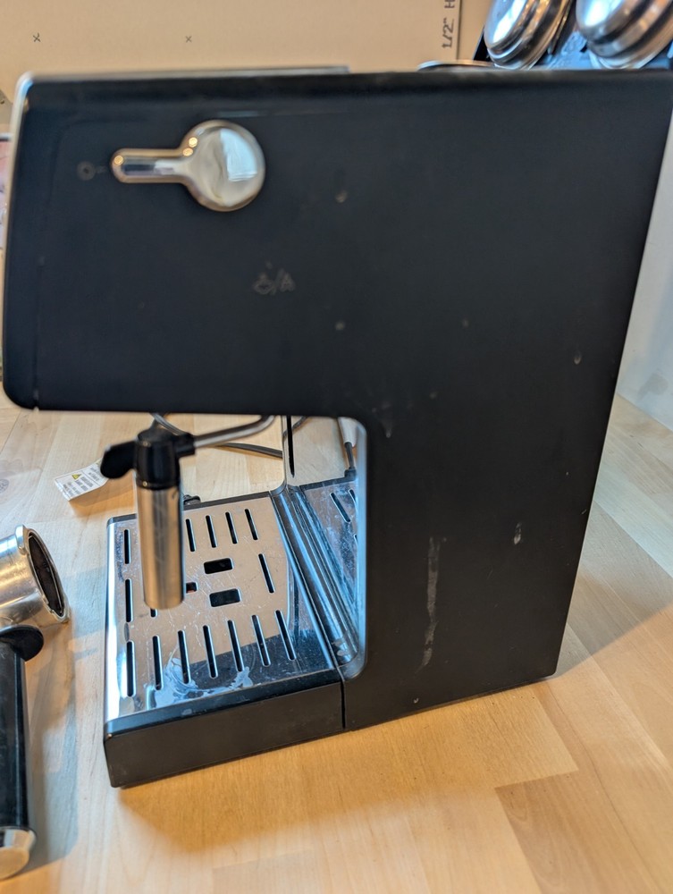 DeLonghi ECP3220 Manual Espresso Machine Cappuccino Maker, Black