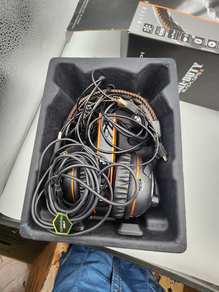 Limited Editon Earforce Tango Black Ops 2