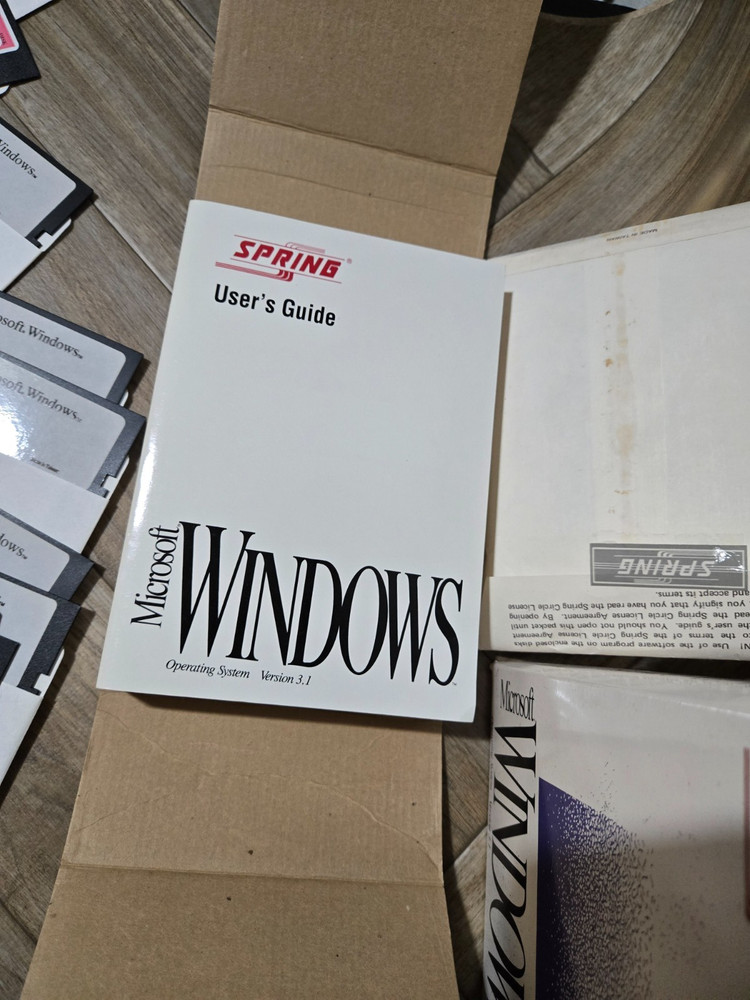 Microsoft Windows Version 3.1 1992 Spring Release 5.25" Disks Big Box Manual