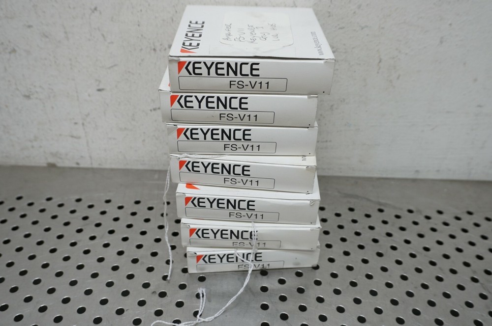 Keyence FS-V11 Fiber Optic Sensor amplifier