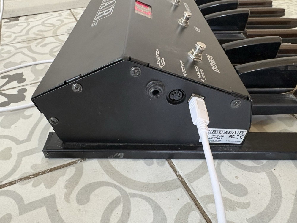 Crumar MojoPedals 13-note MIDI Pedalboard