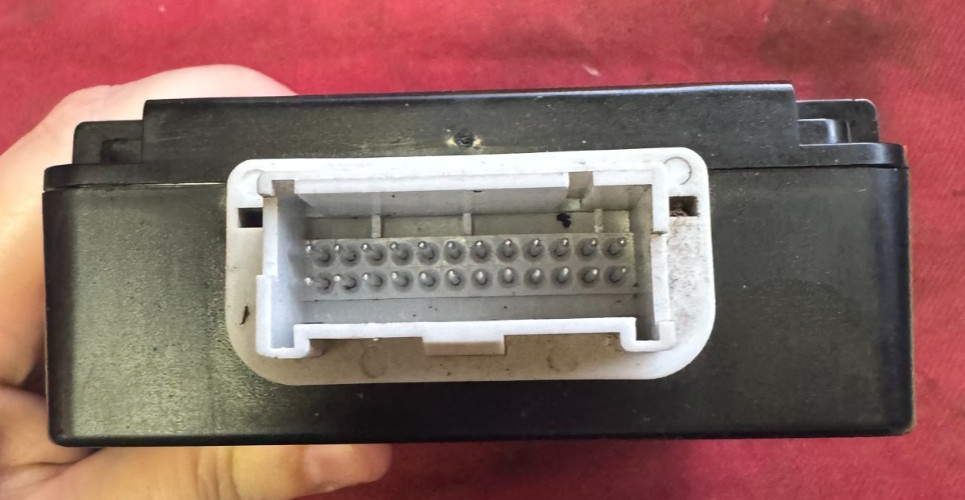 Genuine Volvo Control Module 22258872