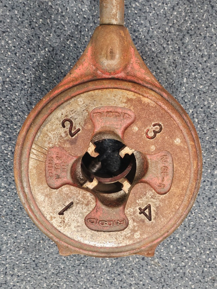 Rigid 65-RA Manual Pipe Threader 1” To 2” With Handle Pre-owned