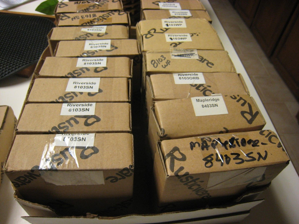 Rusticware (8403WP) MAPLERIDGE ROBE HOOK WEATHERED PEWTER - New in Box