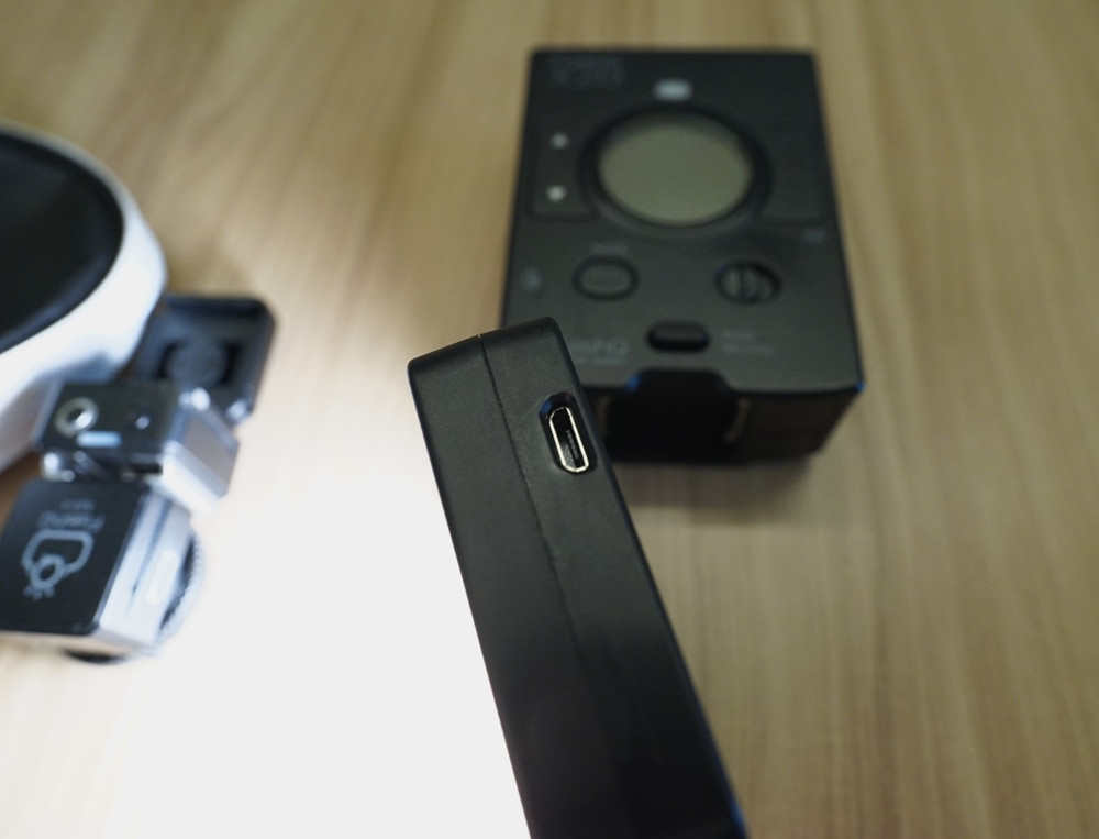 LightPix FlashQ x20 w/ Transmitter for Sony, 1 x Receiver, LED light, Diffuser