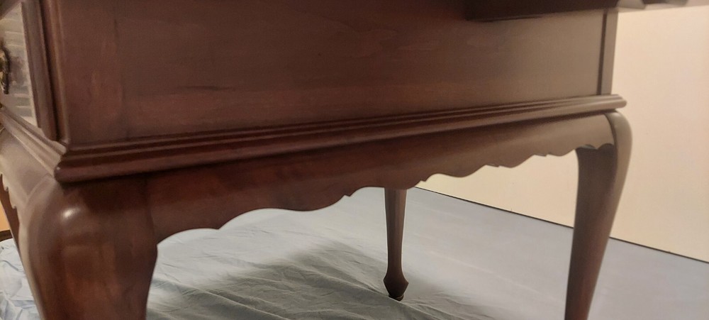 Ethan Allen Solid Cherry Queen Anne Style Drop Leaf Side Table w/Drawer vintage