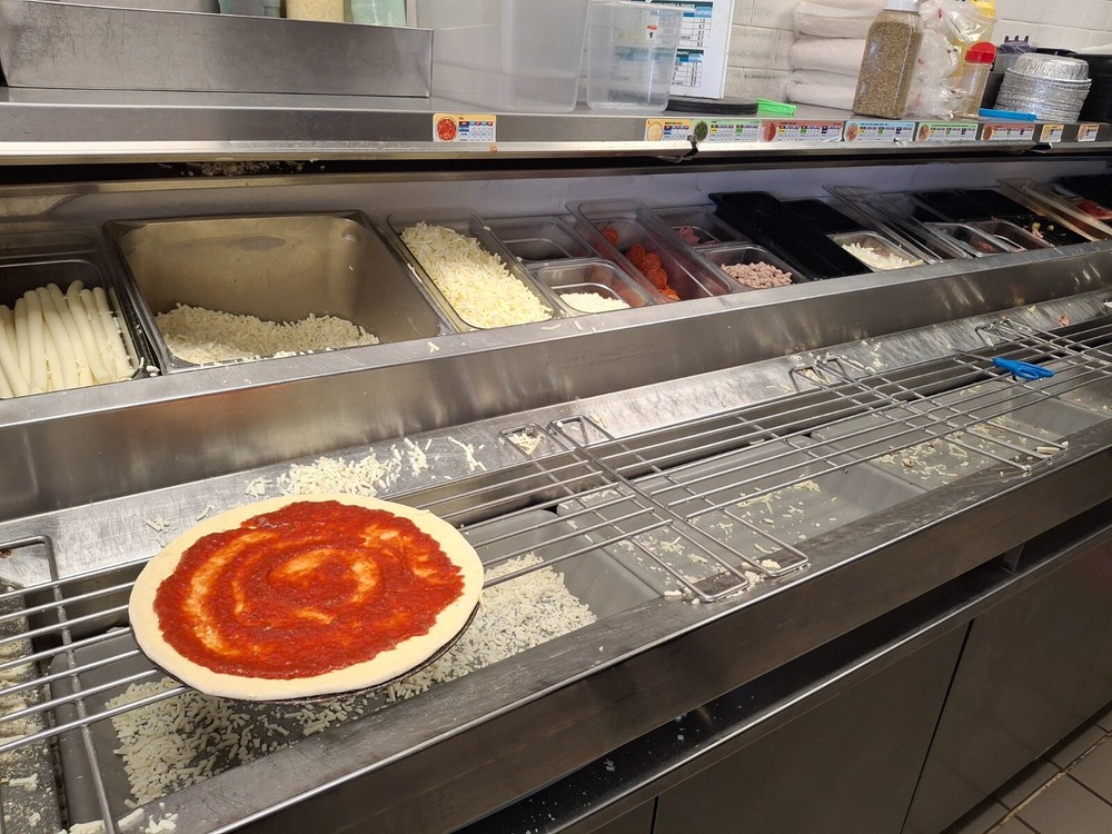 10ft. Randell Refrigerated Pizza prep Table