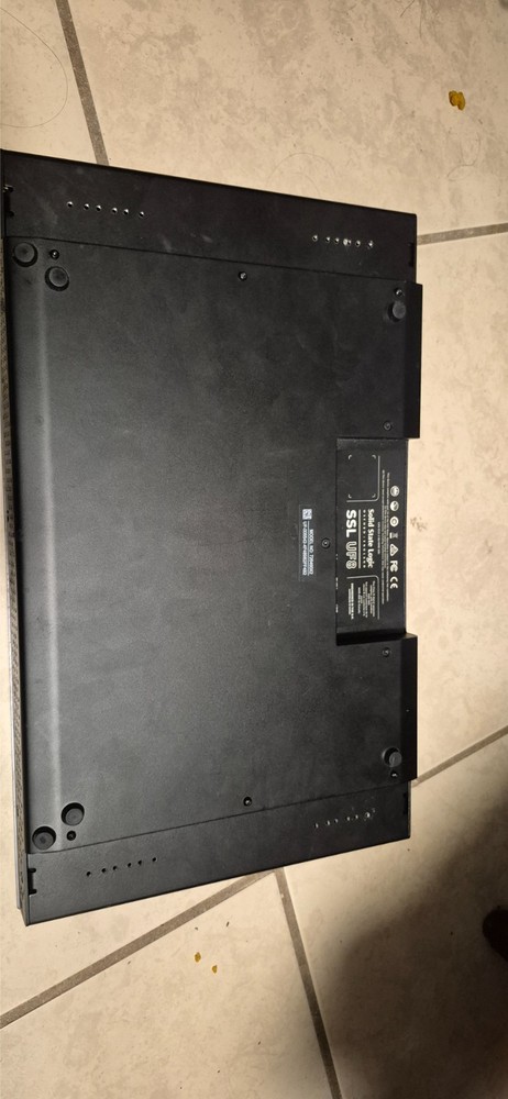 UF8 Advanced DAW Controller