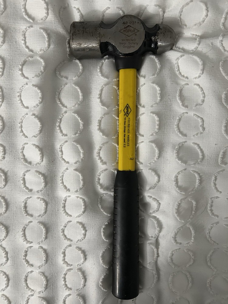 Nupla 18 oz Ball Peen Hammer