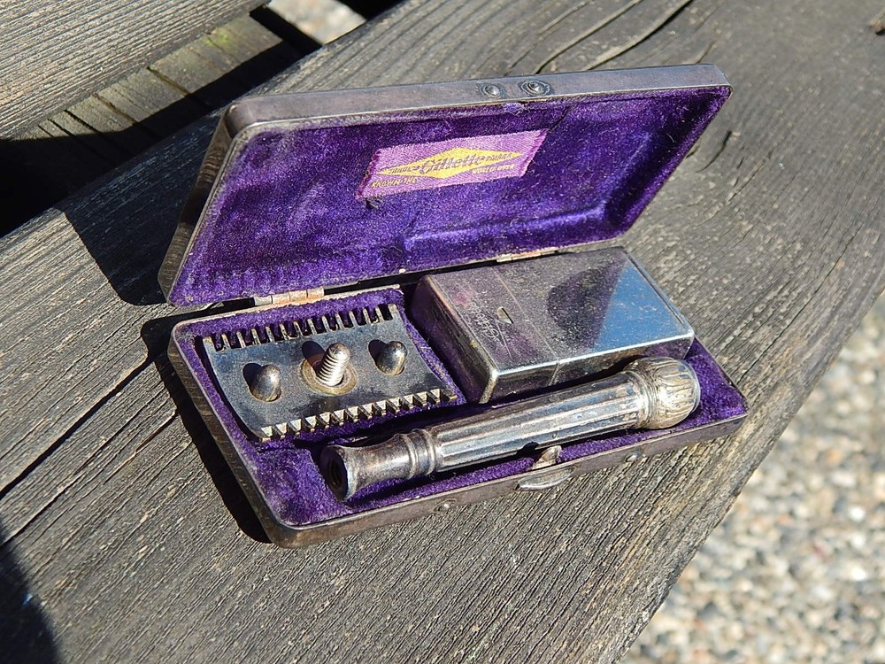 Vintage Gillette ABC pocket set