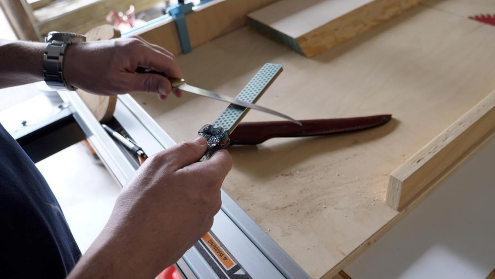 Compact Dia-Fold Diamond Sharpener - Ideal for Outdoor Use & Quick Sharpening