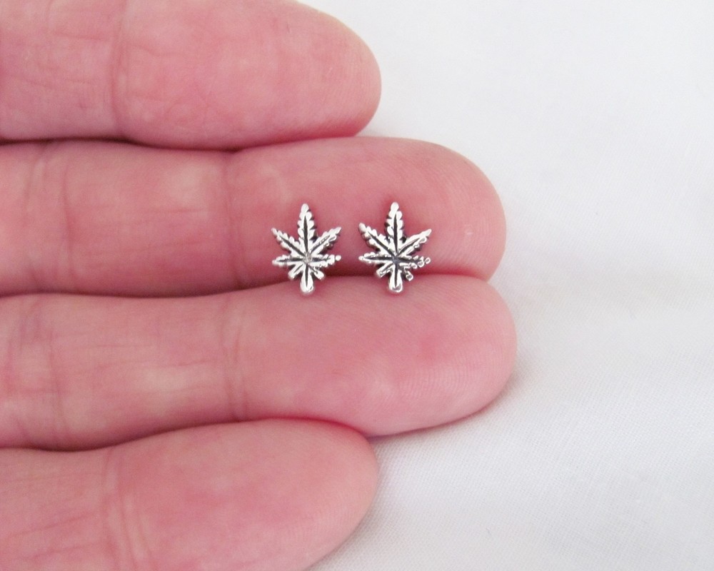 Sterling Silver 10mm marijuana post stud earrings.