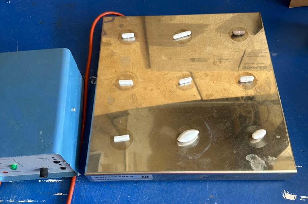 Ikamag EOA 9 Multipoint Stirrer W/ Ika-Werk ES5 Controller