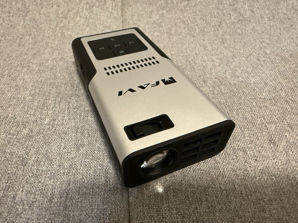 FAVI Mini LED Projector Business Edition