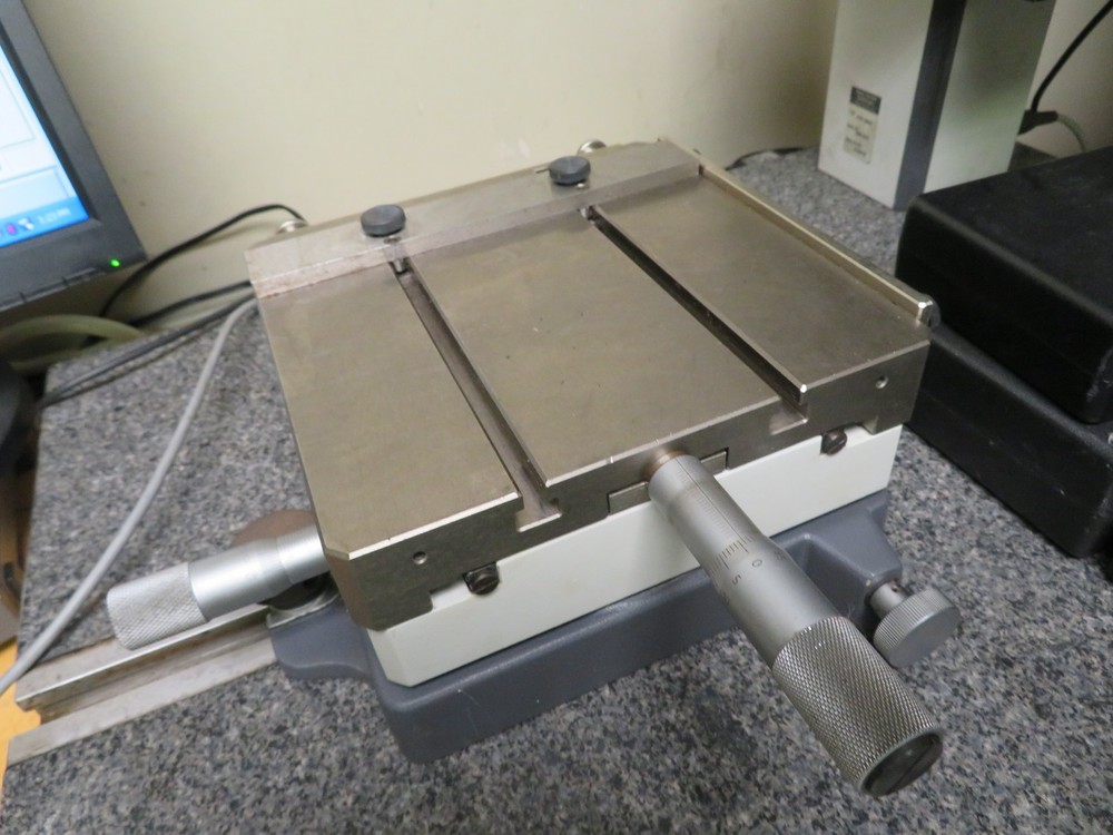 Mahr XCR-20 Countour Measuring Machine & Profile Measuring machine Complete