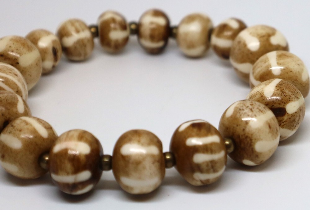 beautiful ancient pumtek beads bracelet