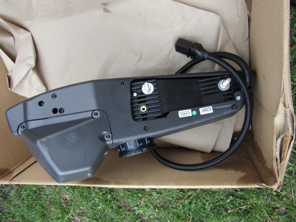 4351826m94 AGCO ARMREST JOYSTICK