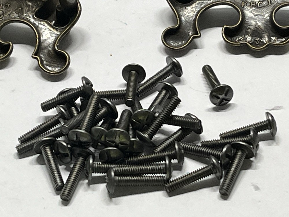 Vintage Lot (15) NOS Chippendale Style Fixed Drawer Pulls #44934