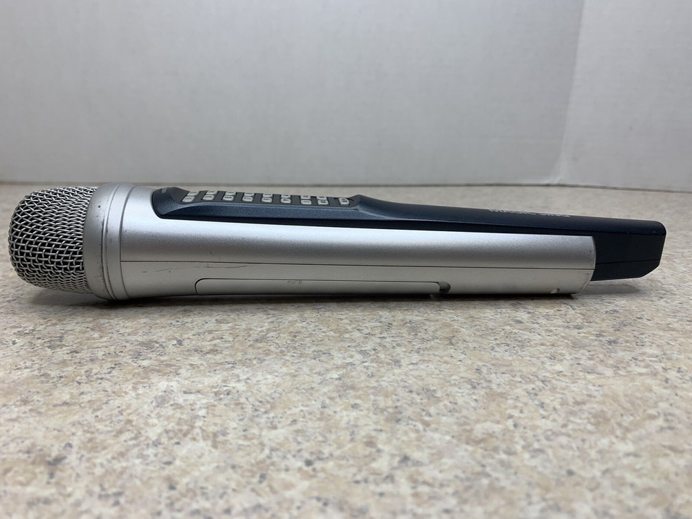 Magic Sing ET18K Portable Karaoke Microphone
