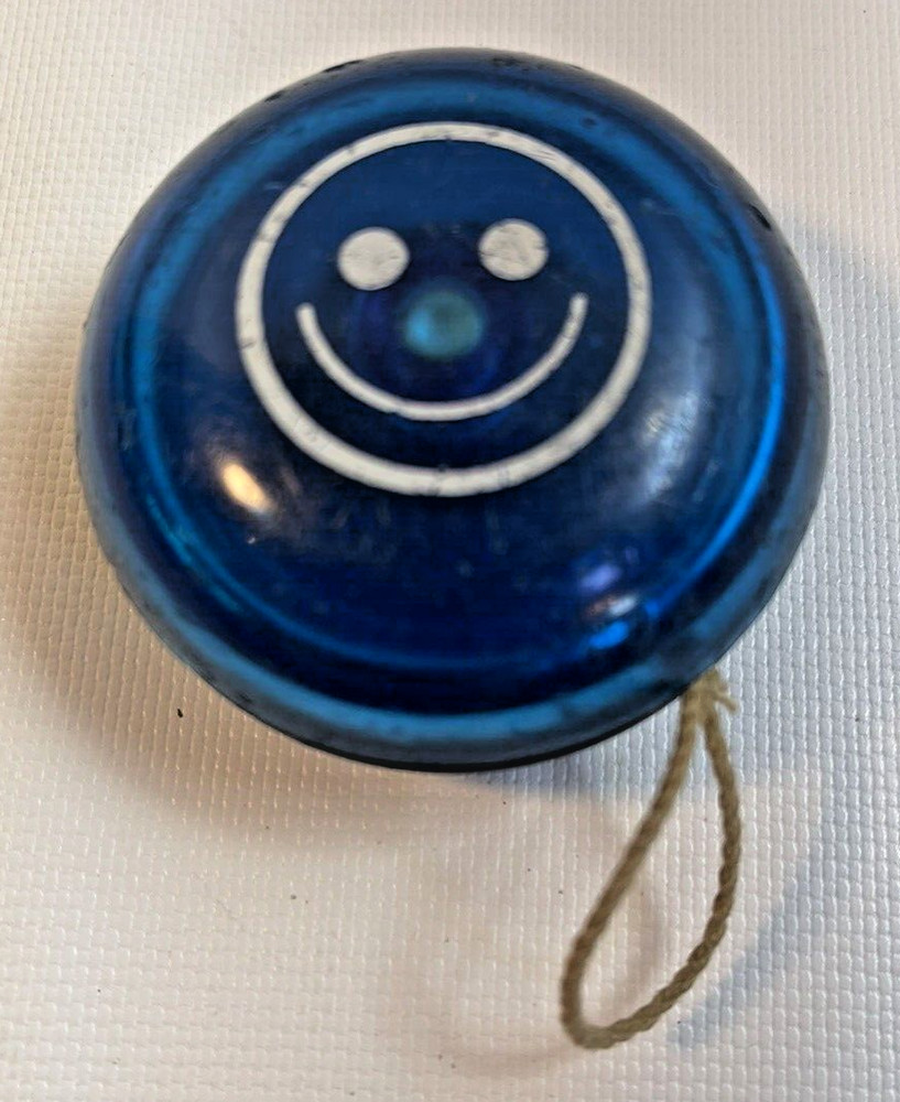 Vintage Duncan Imperial Smiley Face Yo-Yo ( Blue )