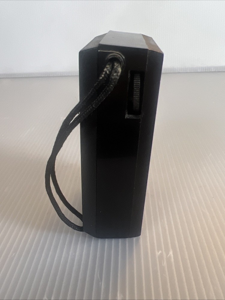 Vintage GENERAL ELECTRIC AM Solid State Handheld Radio