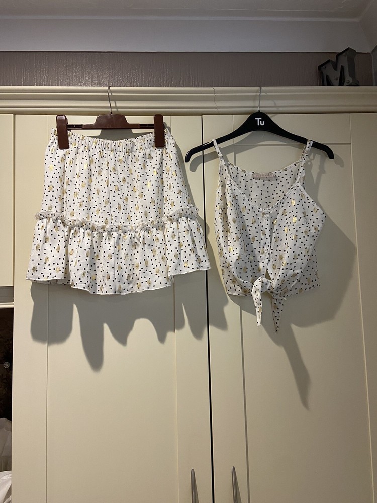 Gold and White Beach Co ord Size S