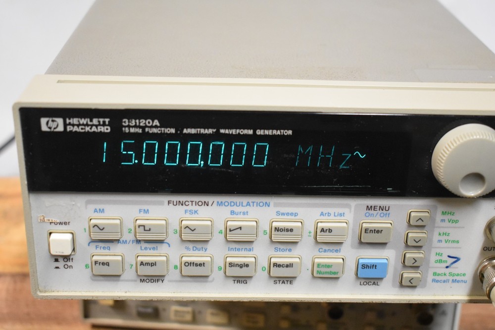 HP Agilent 33120A 15MHz Function Arbitrary Waveform Generator