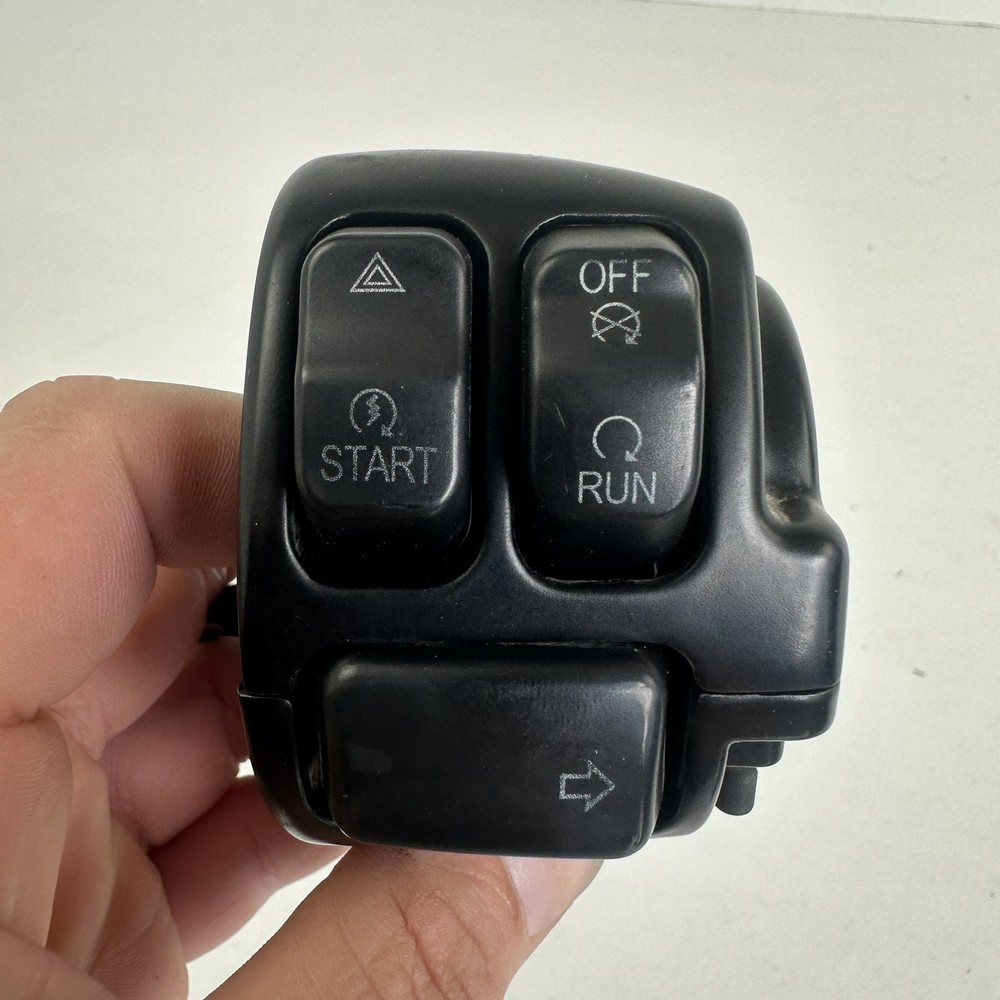 Harley Davidson DYNA Super Glide Custom 2012 Right hand switch block controls
