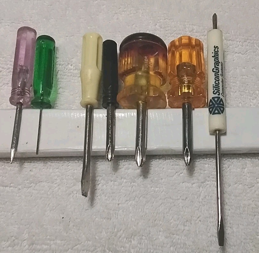 7Pc ASSORTED SIZES & BRANDS SCREWDRIVER HANDLE SET "VINTAGE "