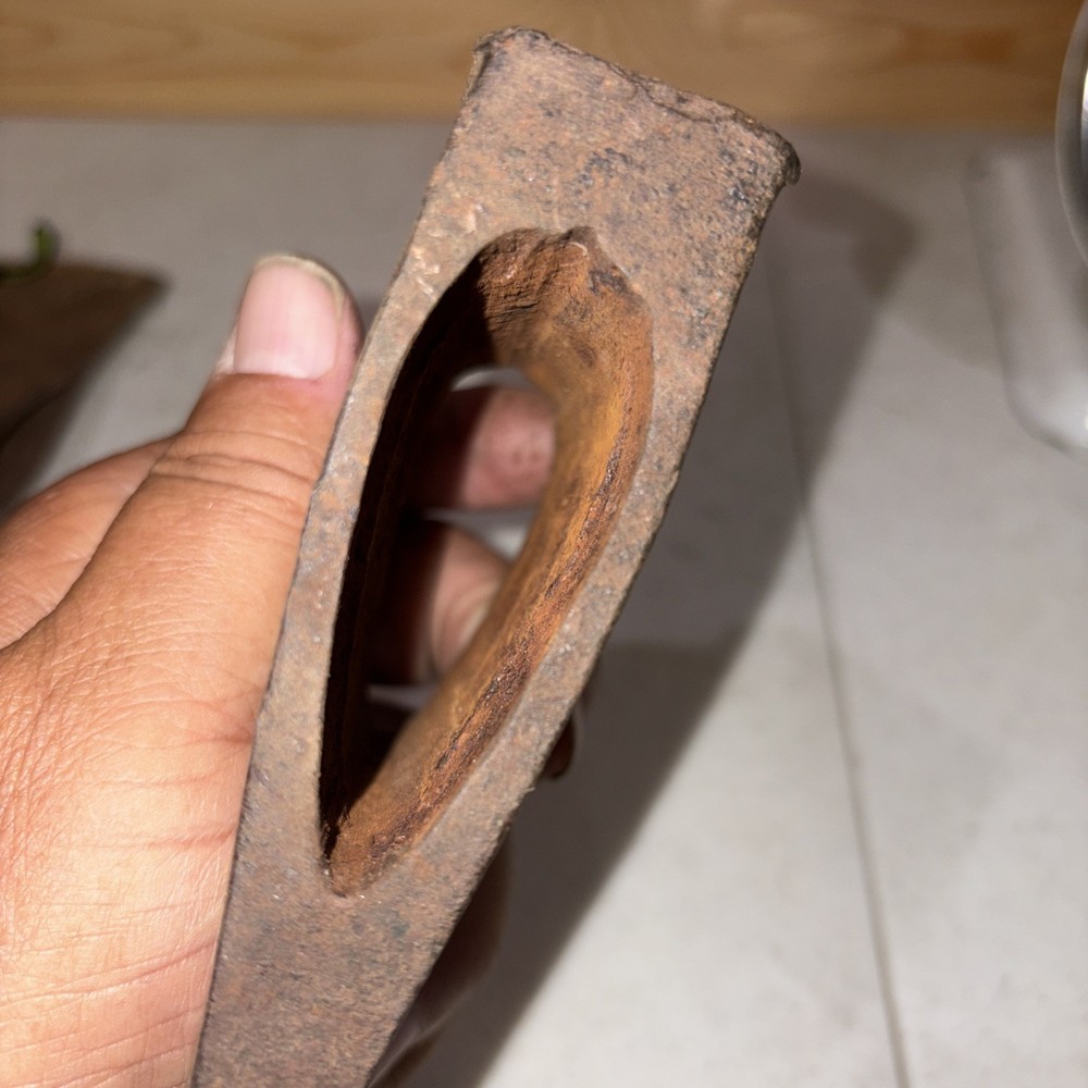 Vintage M Stanley M 3 1/2# Axe Head