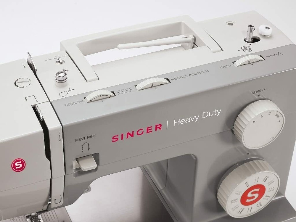 Singer 4411 Heavy Duty Sewing Machine with Extension Table