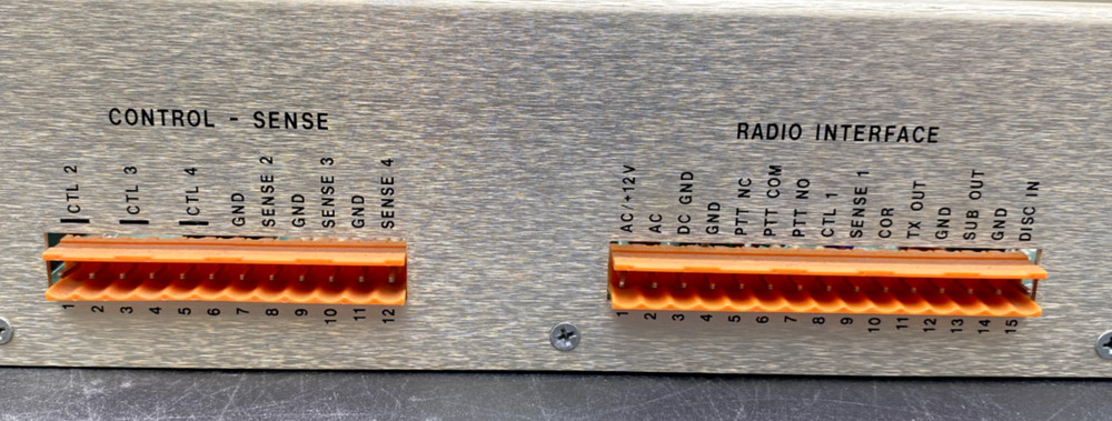 ZETRON MODEL 49 TRUNKING REPEATER MANAGER 901-9147 MISSING FRONT & TOP PLATE