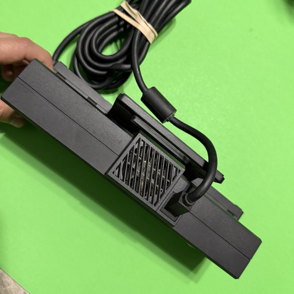 Microsoft Xbox One Kinect Camera Motion Sensor Bar Model 1520 - OEM Not Tested