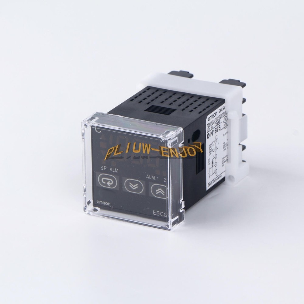 1PCS NEW OMRON temperature controller E5CSV-Q1T-500
