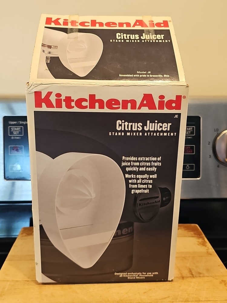 KitchenAid JE Citrus Juicer with Strainer Attachment
