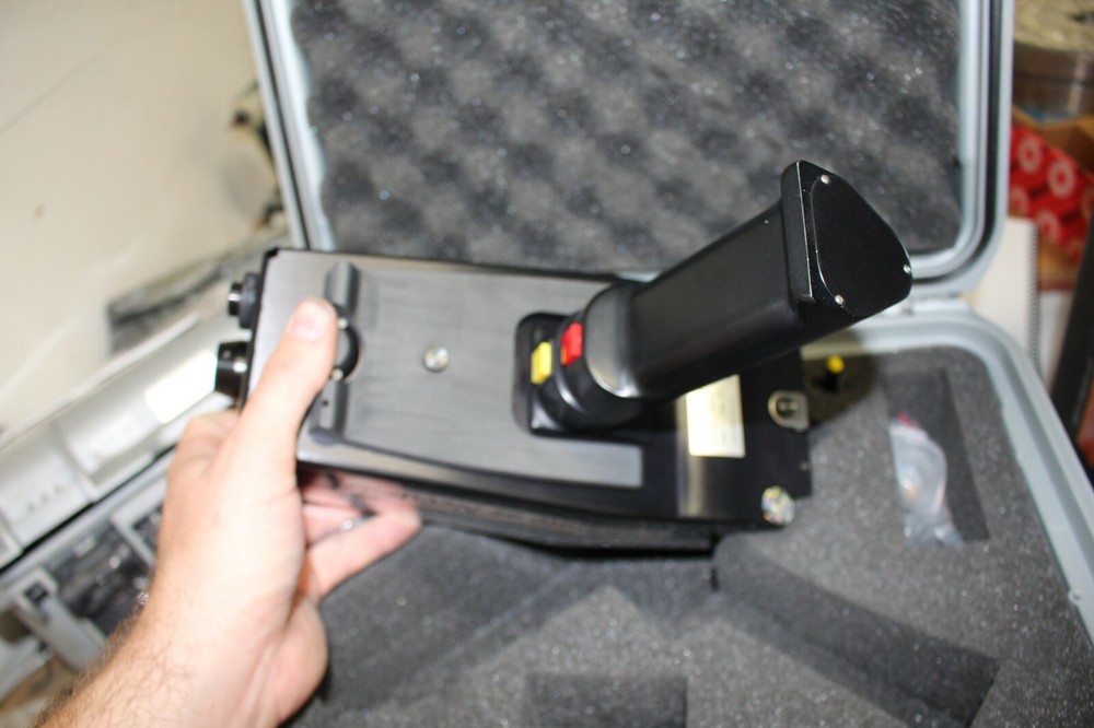 Enwave Optronics EZH-G4 EZRaman-H Handheld Raman Analyzer