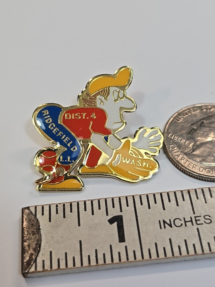 Ridgeville Washington Softball Lapel Pin